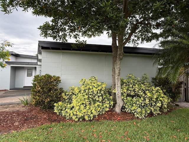 6615 Beamer Way, Orlando, FL 32807 - view of home's exterior with concrete block siding
