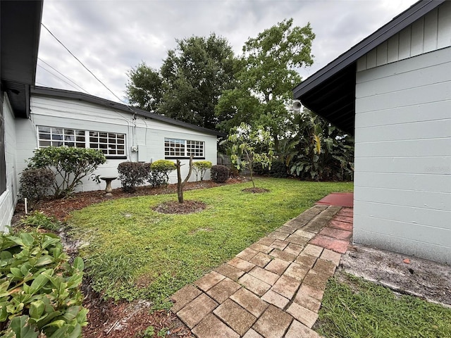 6615 Beamer Way, Orlando, FL 32807 - view of grassy yard