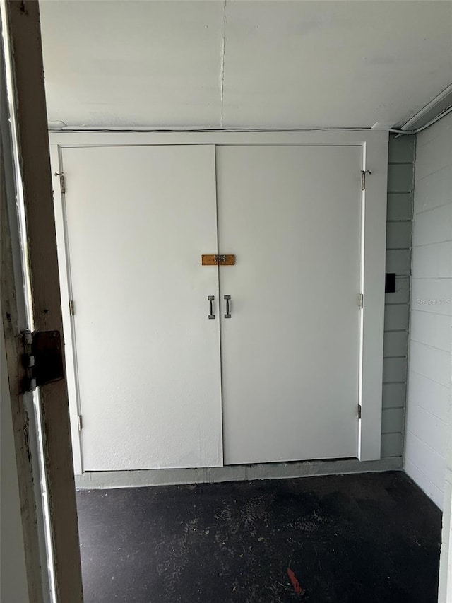 6615 Beamer Way, Orlando, FL 32807 - view of closet