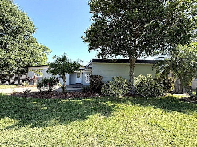 6615 Beamer Way, Orlando, FL 32807 - obstructed view of property with concrete driveway