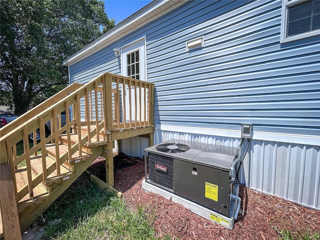 3790 NW 4th Ave, Okeechobee, FL 34972 - wooden terrace featuring cooling unit