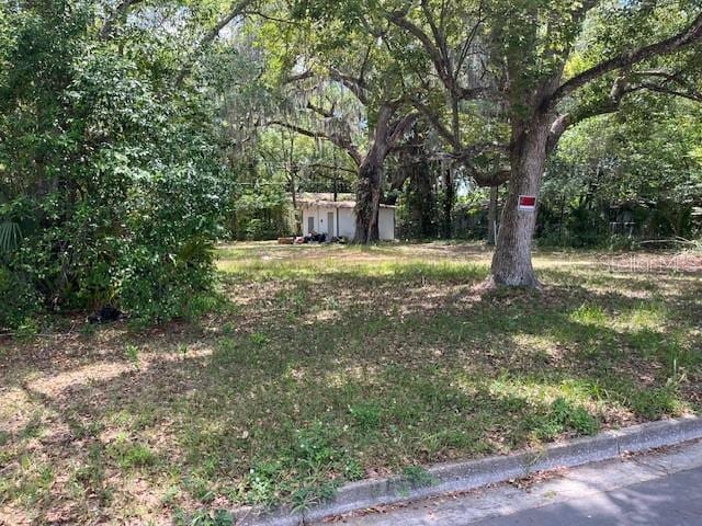 2435 Laurel Ave, Sanford, FL 32771