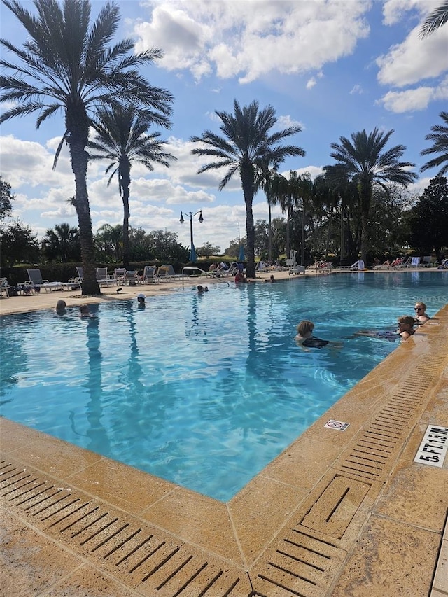 7745 Somersworth Dr, Kissimmee, FL 34747 - view of community pool