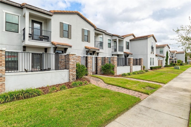 109 Kenny Blvd, Haines City, FL 33844 - view of home's community featuring a residential view and a lawn
