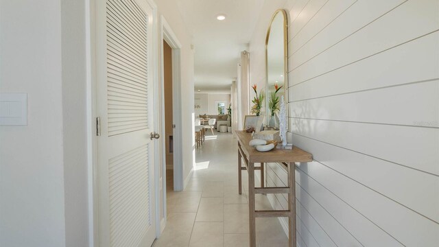 3057 Moulin Rd, Davenport, FL 33837 - hall featuring light tile patterned floors
