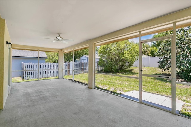 922 Hatteras Ave, Minneola, FL 34715 - unfurnished sunroom featuring a ceiling fan
