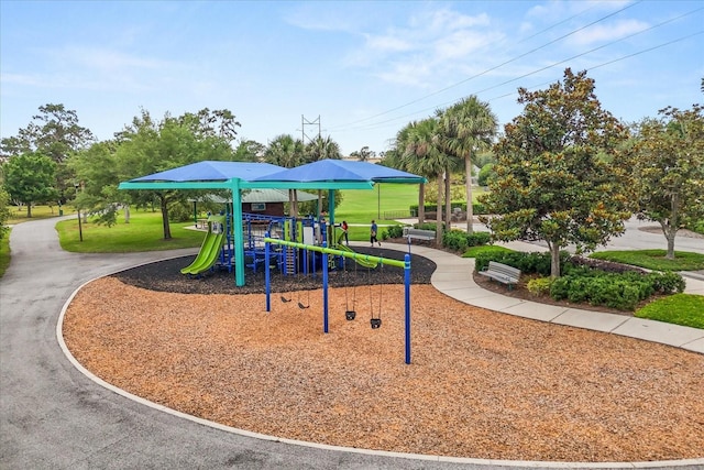 14174 Islamorada Dr, Orlando, FL 32837 - view of community jungle gym