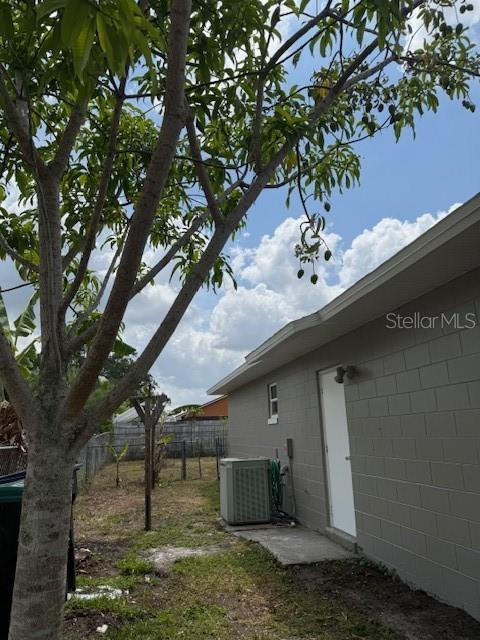 2747 Rose Moss Ln, Orlando, FL 32807 - photo 35