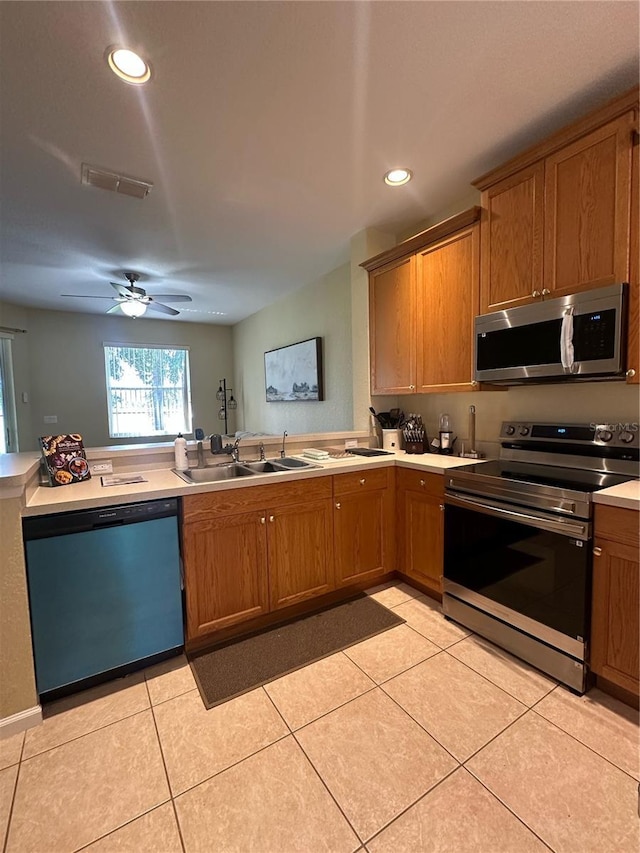 2956 White Cedar Cir, Kissimmee, FL 34741 - photo 7