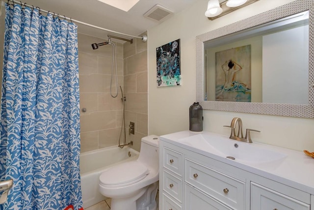 470 Oak Haven Dr Unit 470, Altamonte Springs, FL 32701 - full bath featuring shower / bathtub combination with curtain, vanity, and toilet
