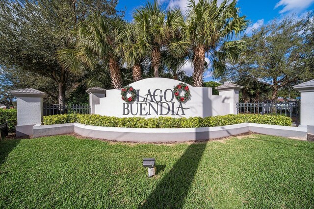 view of community / neighborhood sign