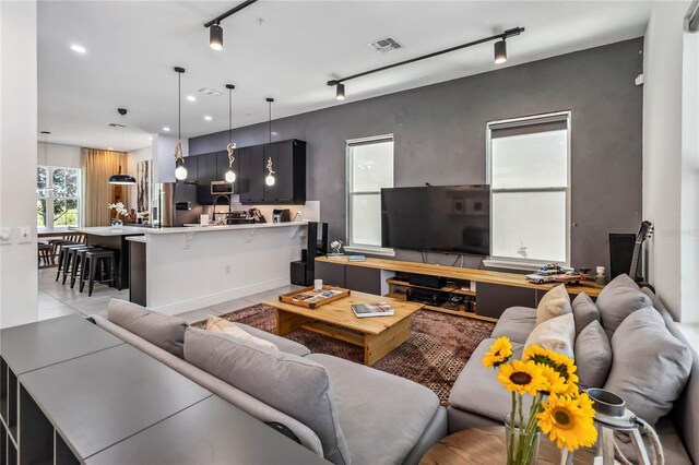 8160 Iron Mountain Trl, Windermere, FL 34786 - living area with track lighting