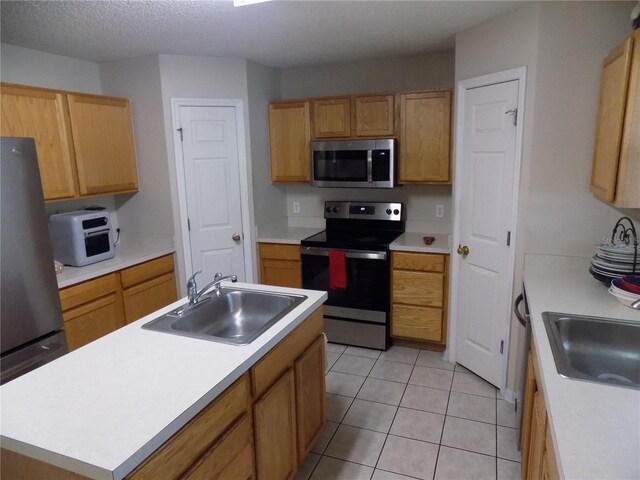 2818 Sheila Dr, Apopka, FL 32712 - photo 8