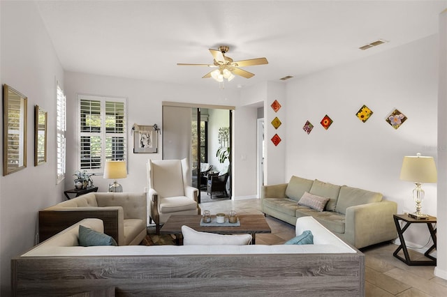 532 Casanova Ct, Kissimmee, FL 34759 - living room featuring ceiling fan