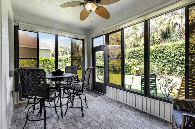 532 Casanova Ct, Kissimmee, FL 34759 - sunroom with a ceiling fan