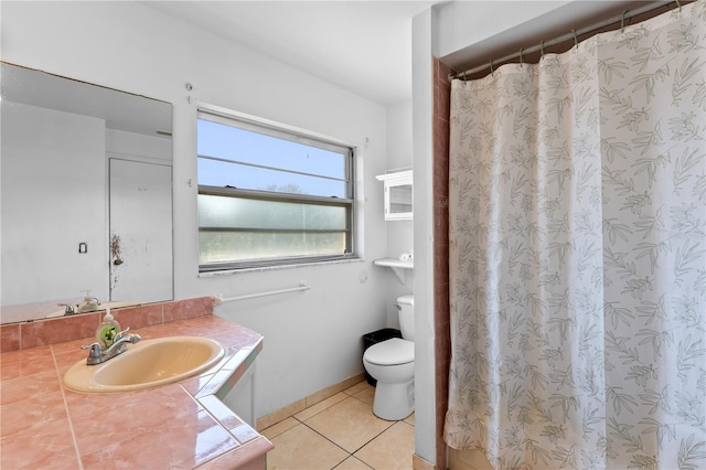 2500 Derby Dr, Kissimmee, FL 34744 - full bathroom with toilet, tile patterned flooring, vanity, and curtained shower
