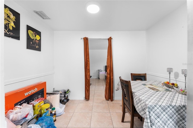 2500 Derby Dr, Kissimmee, FL 34744 - dining area with light tile patterned floors