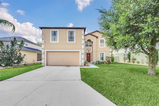 510 Lobelia Dr, Davenport, FL 33837 - traditional-style home featuring stucco siding, driveway, a garage, and a front yard
