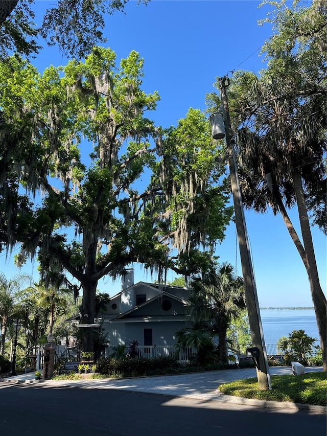 629 Helen St, Mount Dora, FL 32757 - view of front of property featuring a water view
