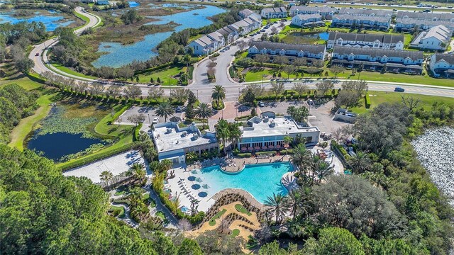 809 Benoi Dr, Davenport, FL 33896 - aerial view of property's location featuring a pool area and a large body of water