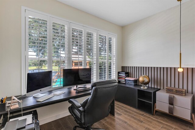 8430 Woburn Ct, Windermere, FL 34786 - office space featuring wood finished floors