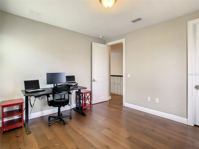 8491 Pippen Dr, Orlando, FL 32836 - office space featuring baseboards and wood finished floors