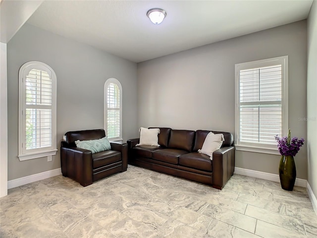 8491 Pippen Dr, Orlando, FL 32836 - living area with baseboards