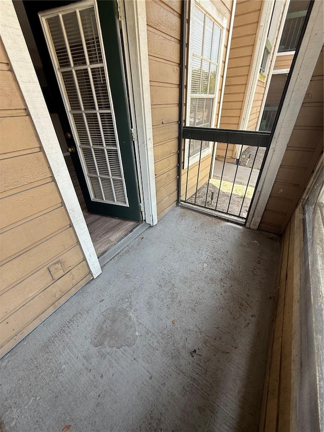 5540 Devonbriar Way Unit 103, Orlando, FL 32822 - doorway to property with a balcony