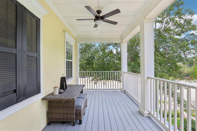 deck with a ceiling fan