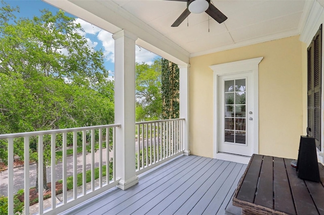 deck with ceiling fan
