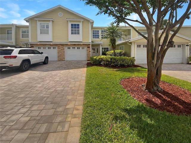 915 Woodbridge Ct, Safety Harbor, FL 34695 - photo 1