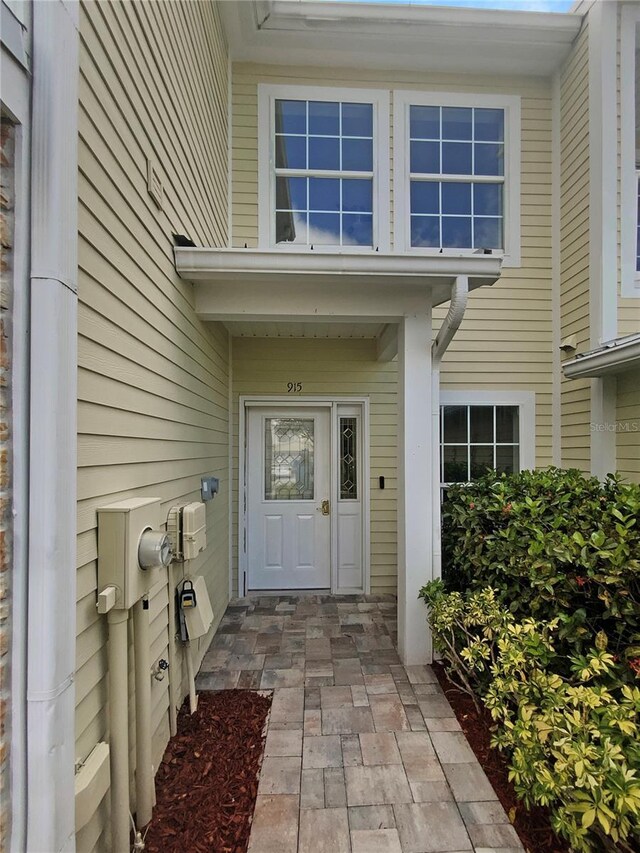 915 Woodbridge Ct, Safety Harbor, FL 34695 - photo 3