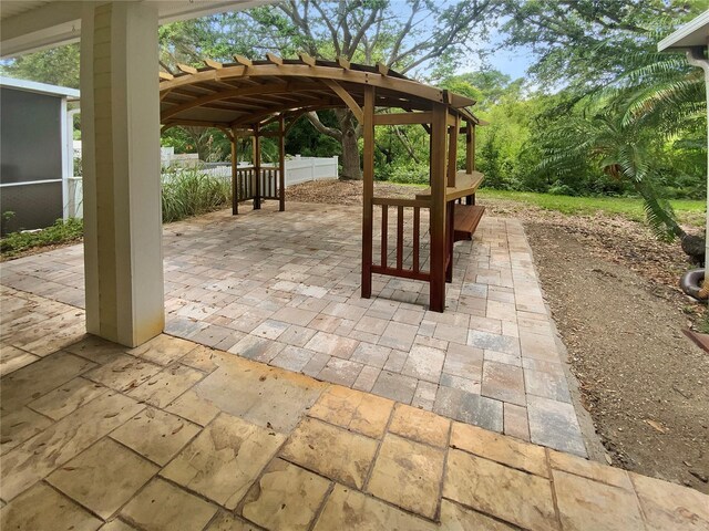 915 Woodbridge Ct, Safety Harbor, FL 34695 - photo 29