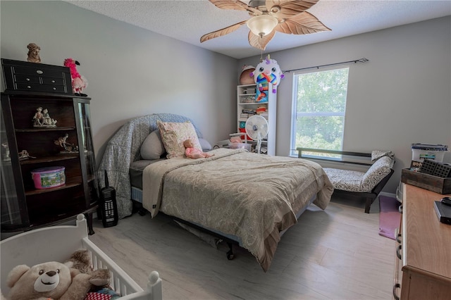 3216 White Blossom Ln, Clermont, FL 34711 - bedroom featuring a ceiling fan