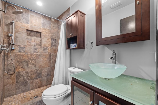 2302 16th St W, Palmetto, FL 34221 - bathroom featuring vanity and tiled shower