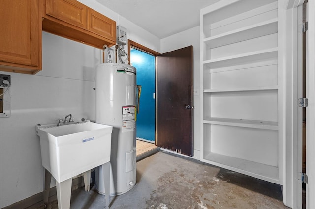 2302 16th St W, Palmetto, FL 34221 - utilities featuring electric water heater