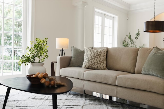 1010 Terrace Blvd, Orlando, FL 32803 - living area with ornamental molding