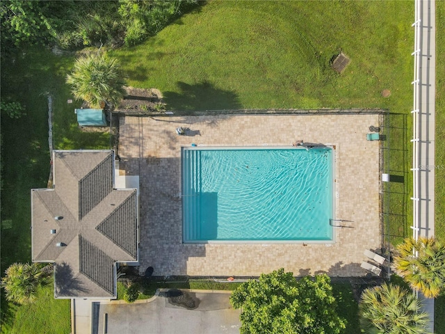 200 Summershore Dr, Auburndale, FL 33823 - aerial view of property and surrounding area featuring a pool area