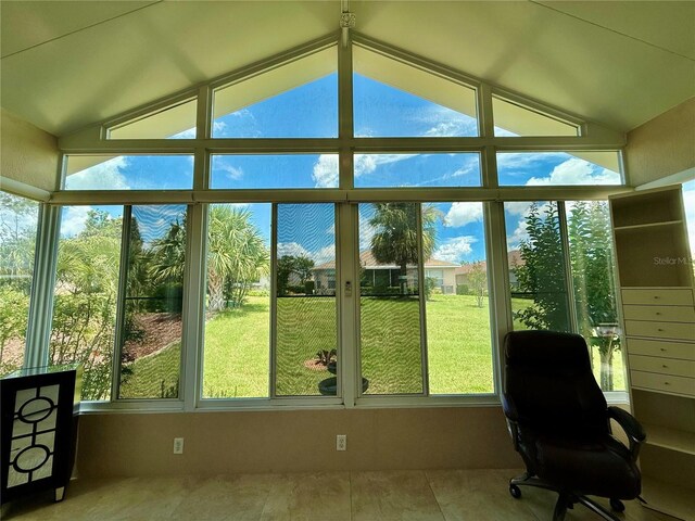10075 SW 91st Pl, Ocala, FL 34481 - sunroom / solarium with lofted ceiling