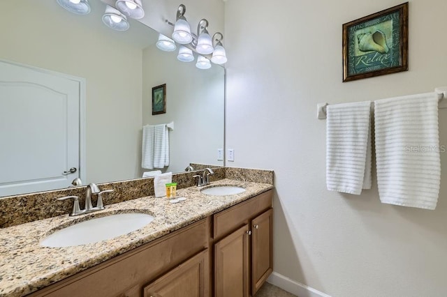 3055 Beach Palm Ave, Kissimmee, FL 34747 - full bath featuring double vanity and baseboards