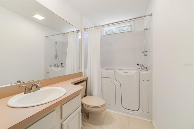 1243 Tangerine Cir, Lady Lake, FL 32159 - full bath featuring shower / bath combo, tile patterned floors, toilet, and vanity