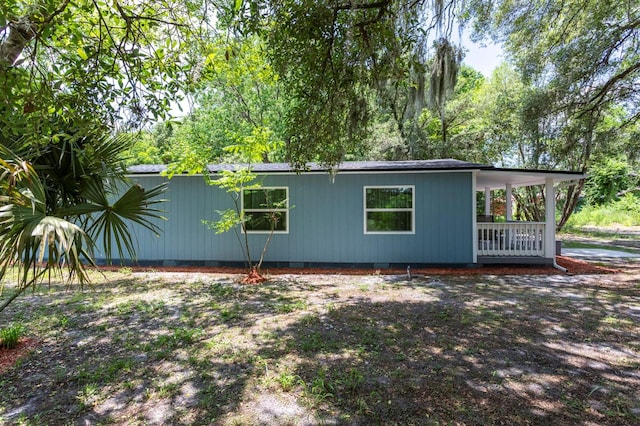 4515 Isaac Ln, Sanford, FL 32771 - view of side of property featuring crawl space