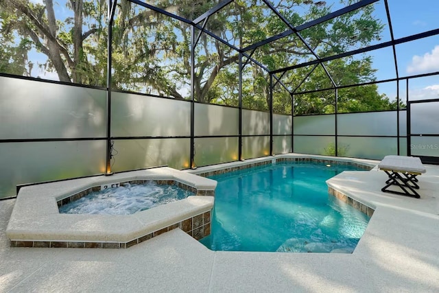 4441 Ganesha Loop, Kissimmee, FL 34746 - outdoor pool featuring an in-ground hot tub
