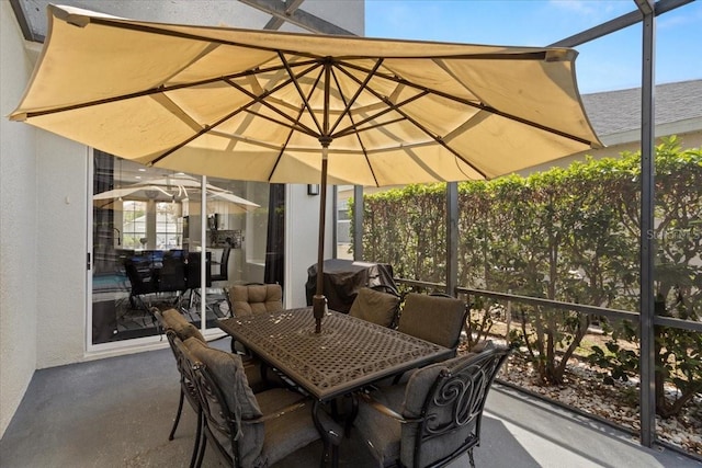 166 Minniehaha Cir, Haines City, FL 33844 - view of patio / terrace featuring outdoor dining area