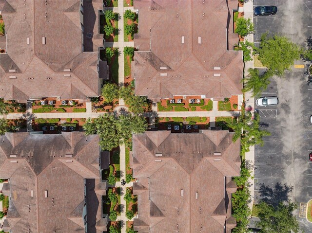 2952 Lucayan Harbour Cir Unit 105, Kissimmee, FL 34746 - aerial view of property and surrounding area with nearby suburban area
