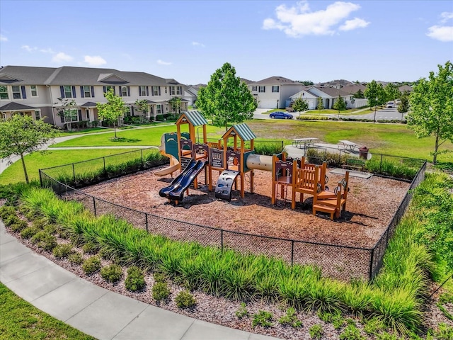 1555 Dawnview Way, Kissimmee, FL 34744 - communal playground with a residential view