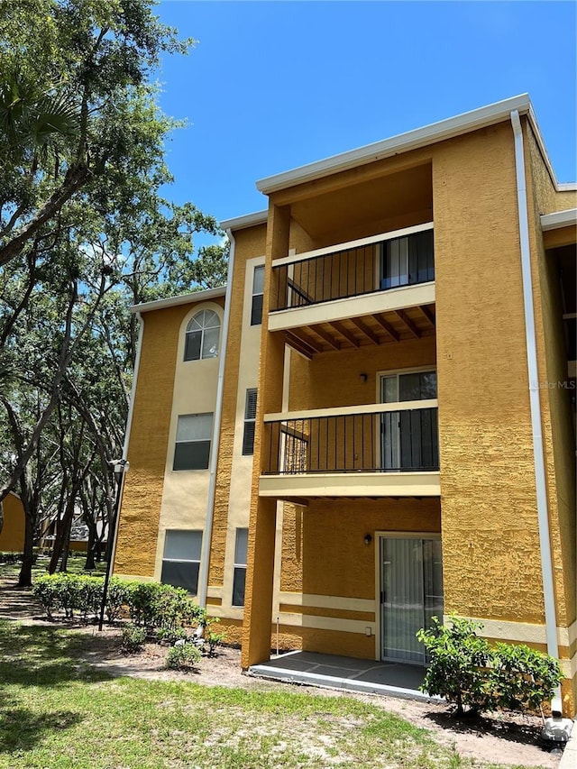 5291 Images Cir Unit 301, Kissimmee, FL 34746 - view of apartment building / complex