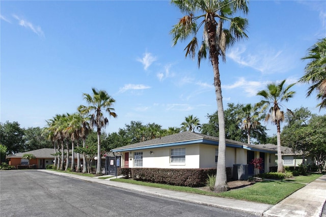 view of front of property with stucco siding