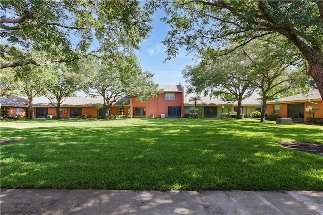 view of grassy yard