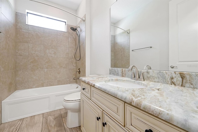 3844 Bowfin Trl, Kissimmee, FL 34746 - full bathroom featuring toilet, shower / tub combination, and vanity